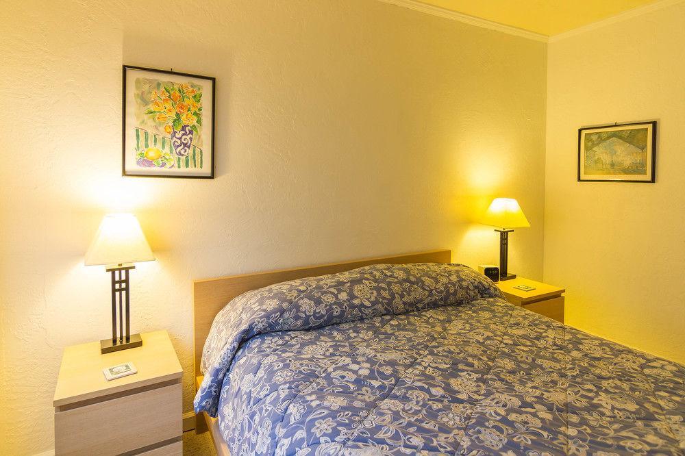Nye Beach Cottages Нюпорт Екстериор снимка