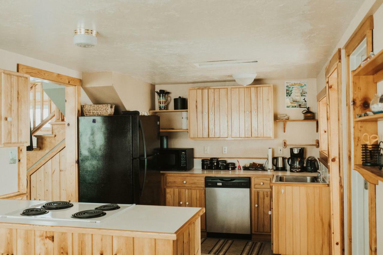 Nye Beach Cottages Нюпорт Екстериор снимка