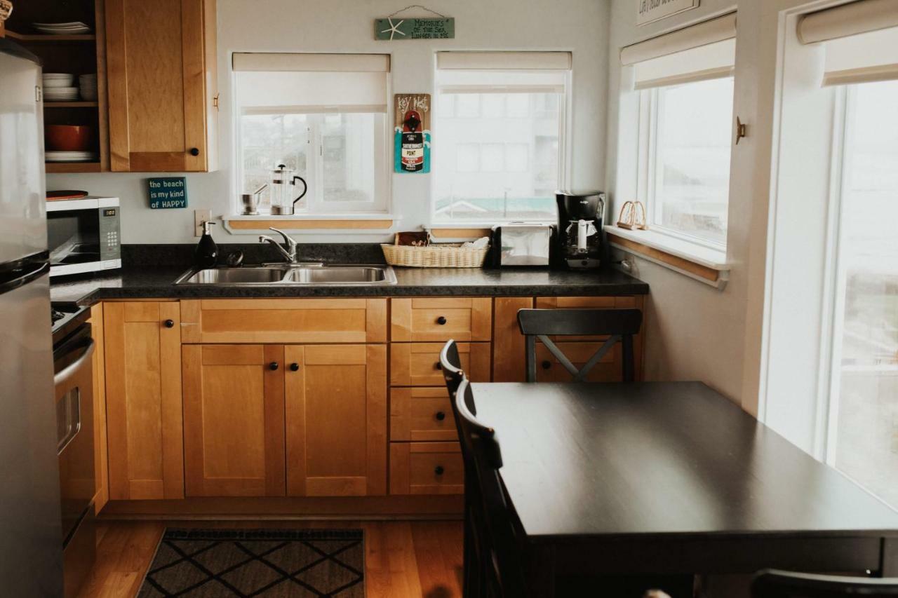 Nye Beach Cottages Нюпорт Екстериор снимка