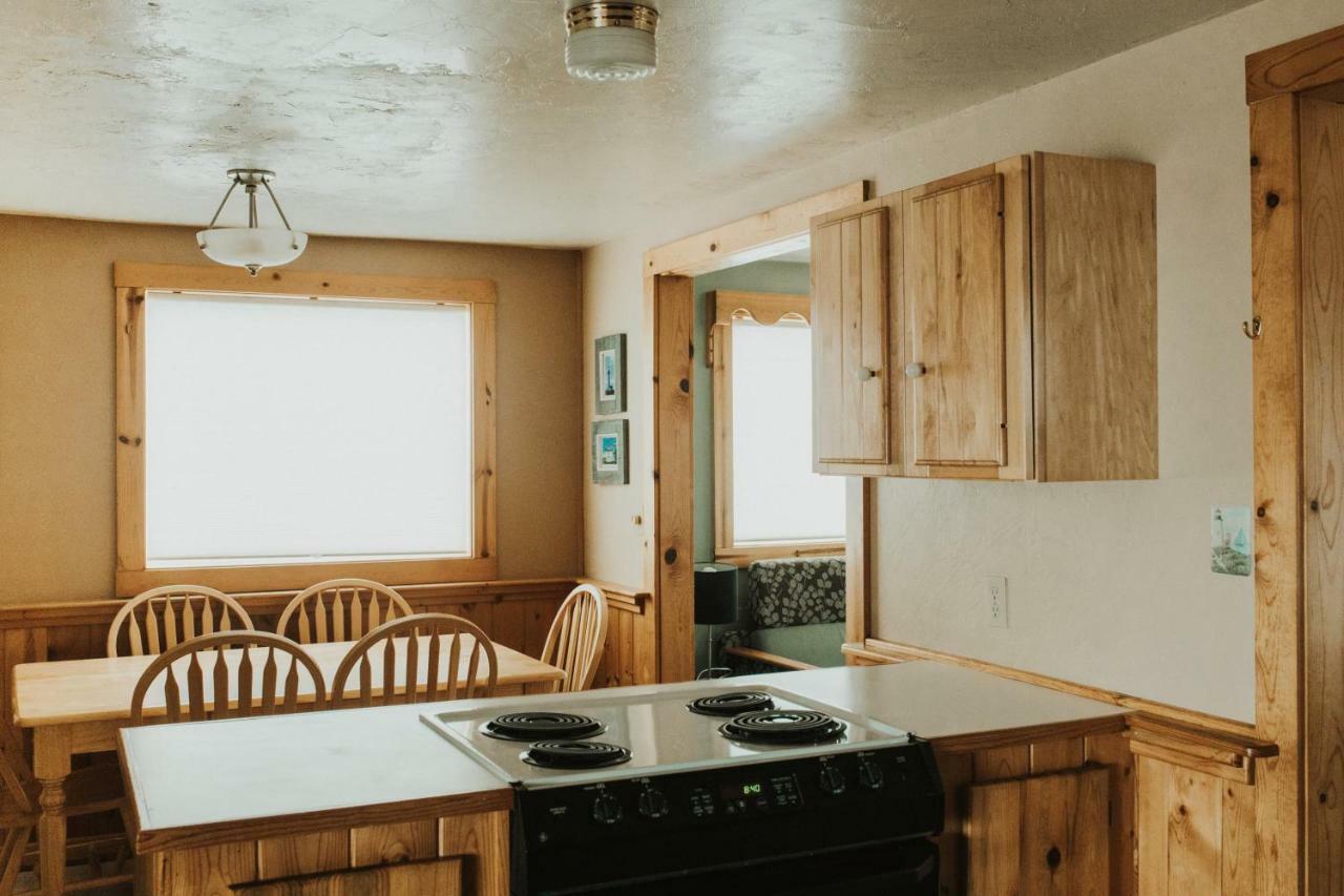 Nye Beach Cottages Нюпорт Екстериор снимка